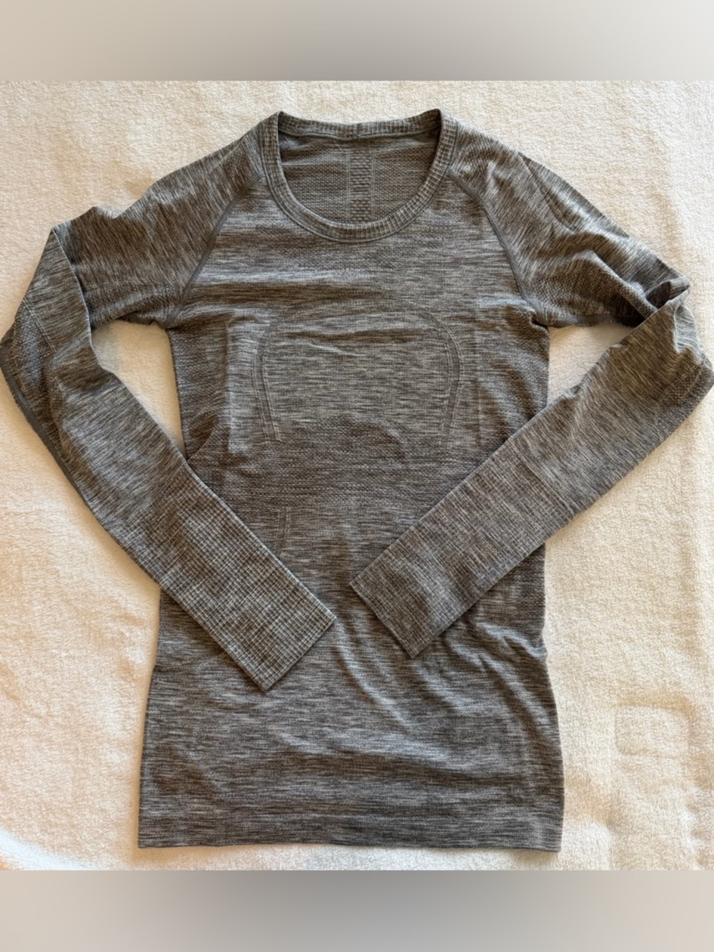 Lululemon Gray Swiftly Tech Long Sleeve